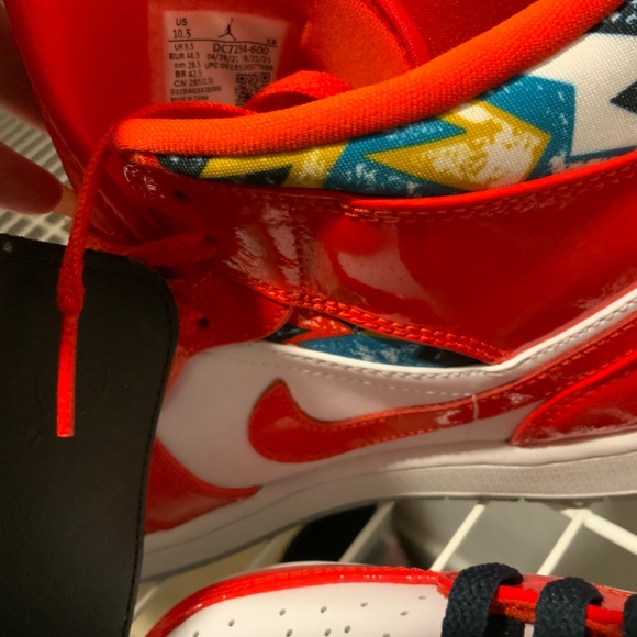 Men Air Jordan Mid SE Barcelona - Picture 4 of 6